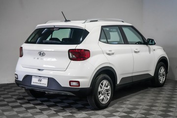 https://vehicle-cdn.autoleague.cloud/17009_11019013_7.jpg