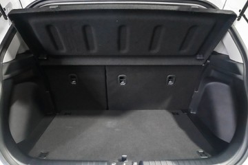 https://vehicle-cdn.autoleague.cloud/17009_11019013_9.jpg
