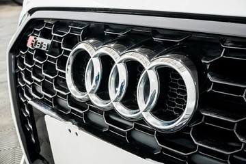 https://vehicle-cdn.autoleague.cloud/17009_11019015_27.jpg