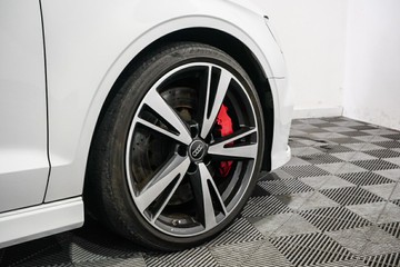 https://vehicle-cdn.autoleague.cloud/17009_11019015_5.jpg