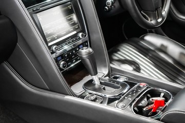 https://vehicle-cdn.autoleague.cloud/17009_11019017_25.jpg