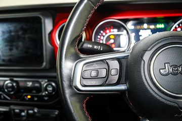 https://vehicle-cdn.autoleague.cloud/17009_11019018_14.jpg