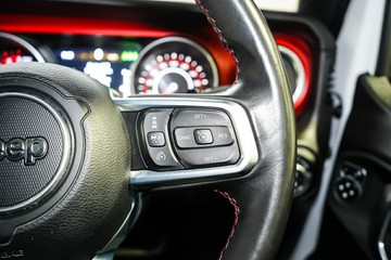 https://vehicle-cdn.autoleague.cloud/17009_11019018_15.jpg