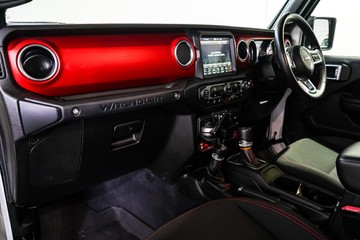 https://vehicle-cdn.autoleague.cloud/17009_11019018_19.jpg