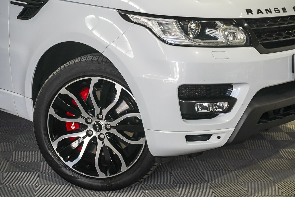 Land Rover Range Rover Sport image 2