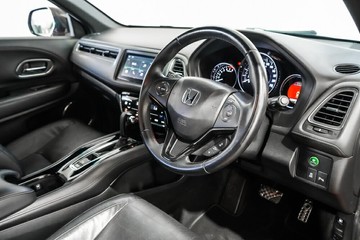 https://vehicle-cdn.autoleague.cloud/17009_11019028_11.jpg