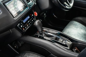 https://vehicle-cdn.autoleague.cloud/17009_11019028_19.jpg