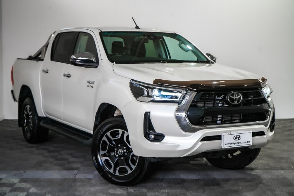 Toyota Hilux image 1
