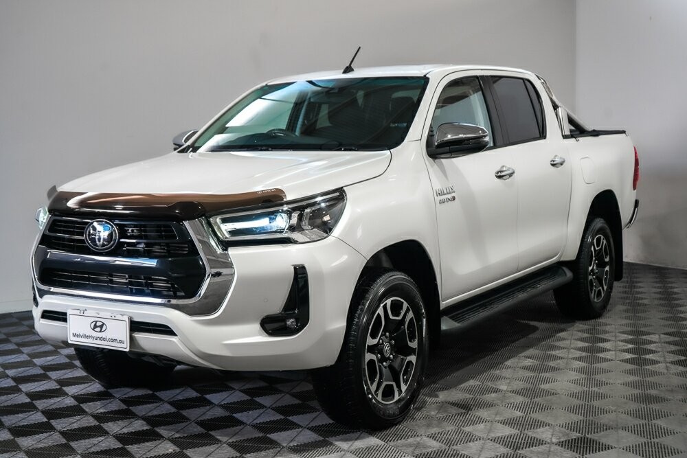Toyota Hilux image 4