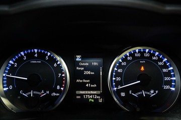https://vehicle-cdn.autoleague.cloud/17009_11019032_15.jpg