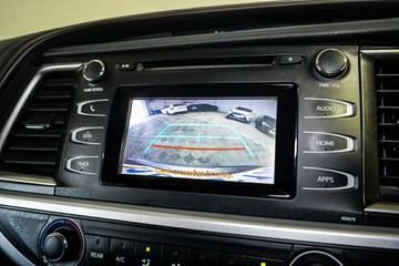 https://vehicle-cdn.autoleague.cloud/17009_11019032_18.jpg