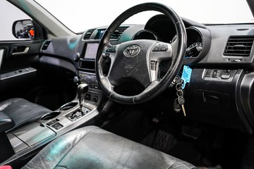 https://vehicle-cdn.autoleague.cloud/17009_11019036_12.jpg