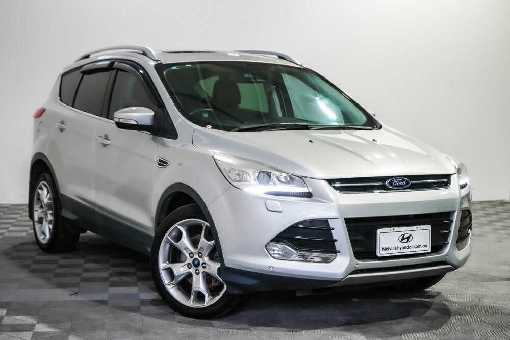 Ford Kuga image 1