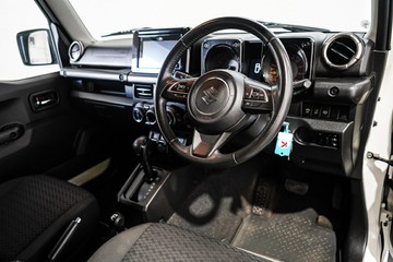 https://vehicle-cdn.autoleague.cloud/17009_11019045_13.jpg
