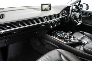 https://vehicle-cdn.autoleague.cloud/17009_11019048_19.jpg