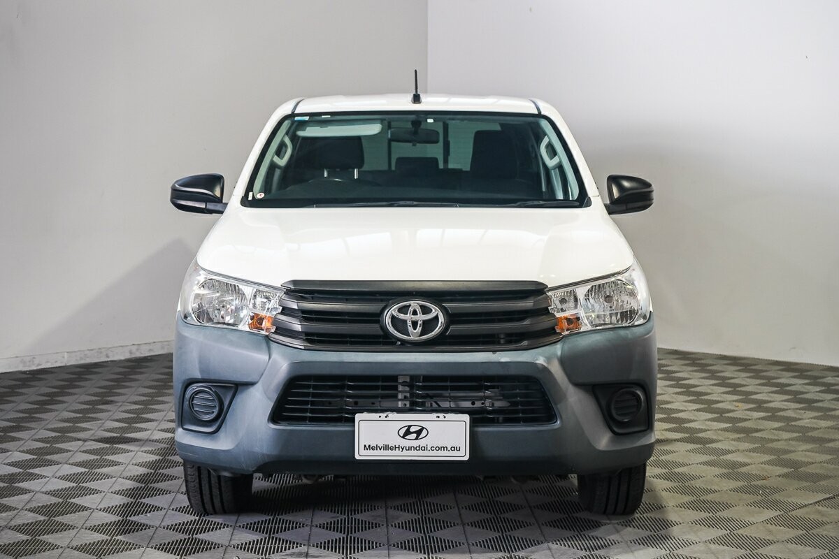 Toyota Hilux image 3