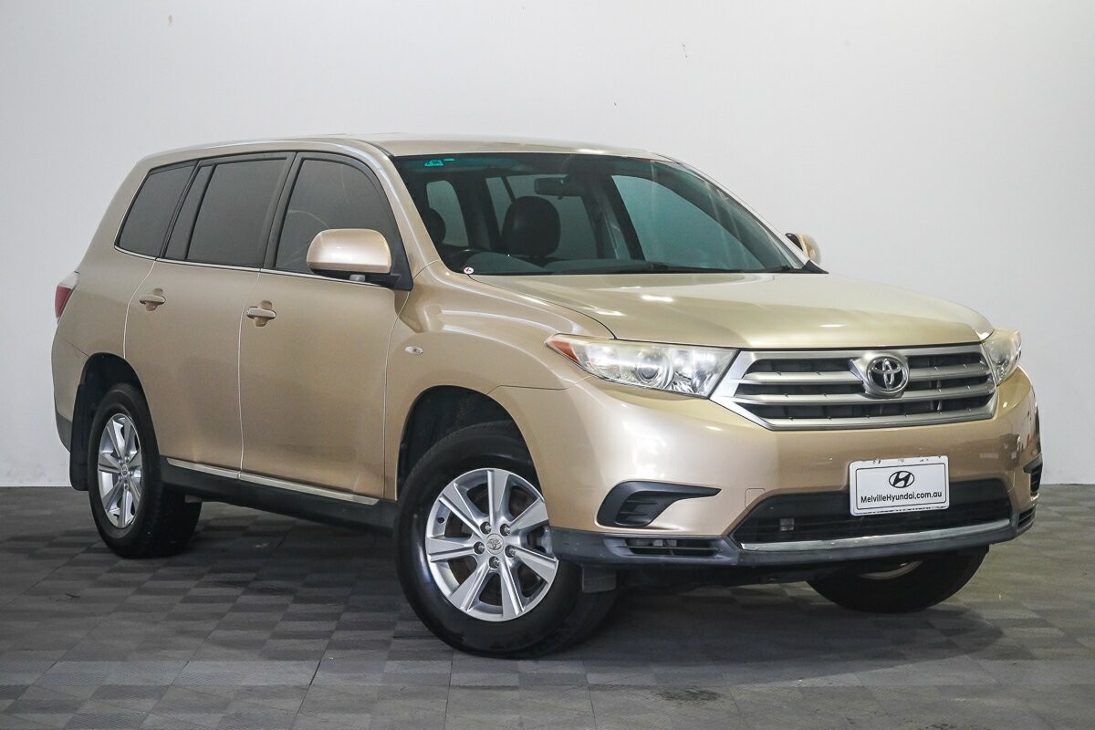 Toyota Kluger image 1