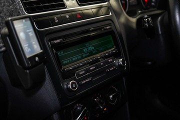 https://vehicle-cdn.autoleague.cloud/17009_11019059_18.jpg