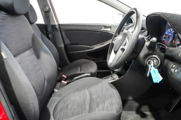 https://vehicle-cdn.autoleague.cloud/17009_11019060_12.jpg