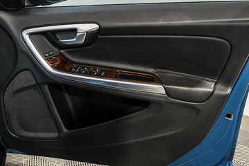 https://vehicle-cdn.autoleague.cloud/17009_11019064_12.jpg