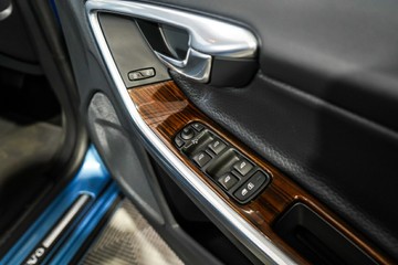 https://vehicle-cdn.autoleague.cloud/17009_11019064_13.jpg