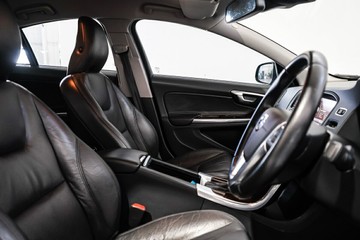 https://vehicle-cdn.autoleague.cloud/17009_11019064_14.jpg