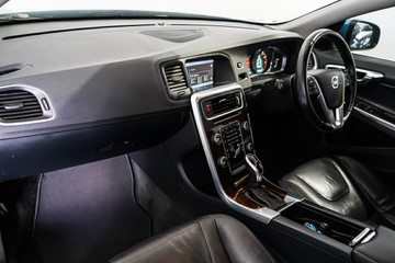 https://vehicle-cdn.autoleague.cloud/17009_11019064_22.jpg
