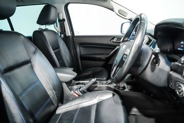 https://vehicle-cdn.autoleague.cloud/17009_11019066_16.jpg