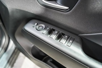 https://vehicle-cdn.autoleague.cloud/17009_11019070_13.jpg