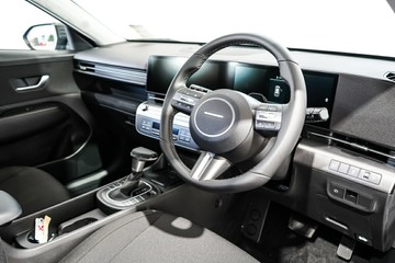 https://vehicle-cdn.autoleague.cloud/17009_11019070_14.jpg