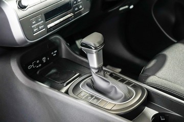 https://vehicle-cdn.autoleague.cloud/17009_11019070_22.jpg
