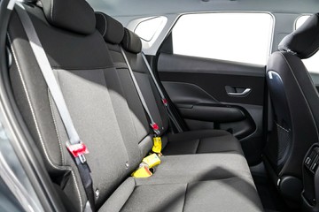 https://vehicle-cdn.autoleague.cloud/17009_11019070_23.jpg