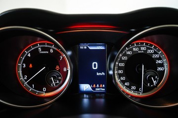 https://vehicle-cdn.autoleague.cloud/17009_11019071_15.jpg