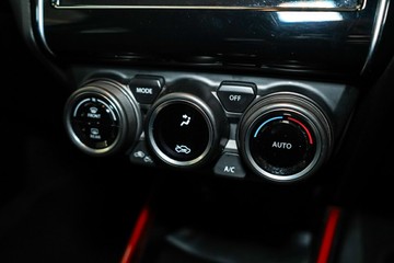 https://vehicle-cdn.autoleague.cloud/17009_11019071_18.jpg