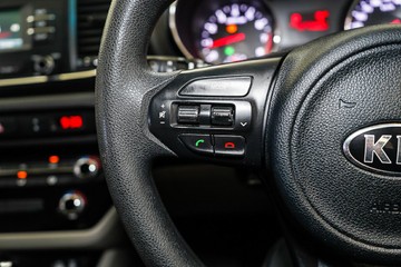 https://vehicle-cdn.autoleague.cloud/17009_11019100_13.jpg
