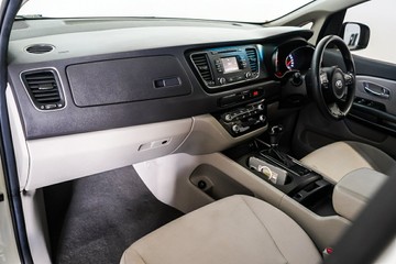 https://vehicle-cdn.autoleague.cloud/17009_11019100_18.jpg