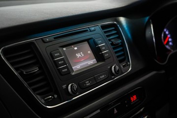 https://vehicle-cdn.autoleague.cloud/17009_11019100_19.jpg