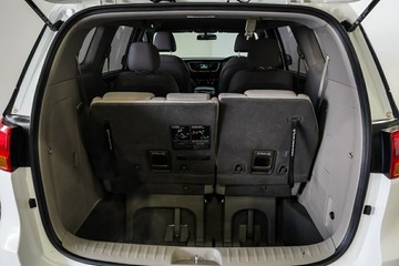 https://vehicle-cdn.autoleague.cloud/17009_11019100_8.jpg