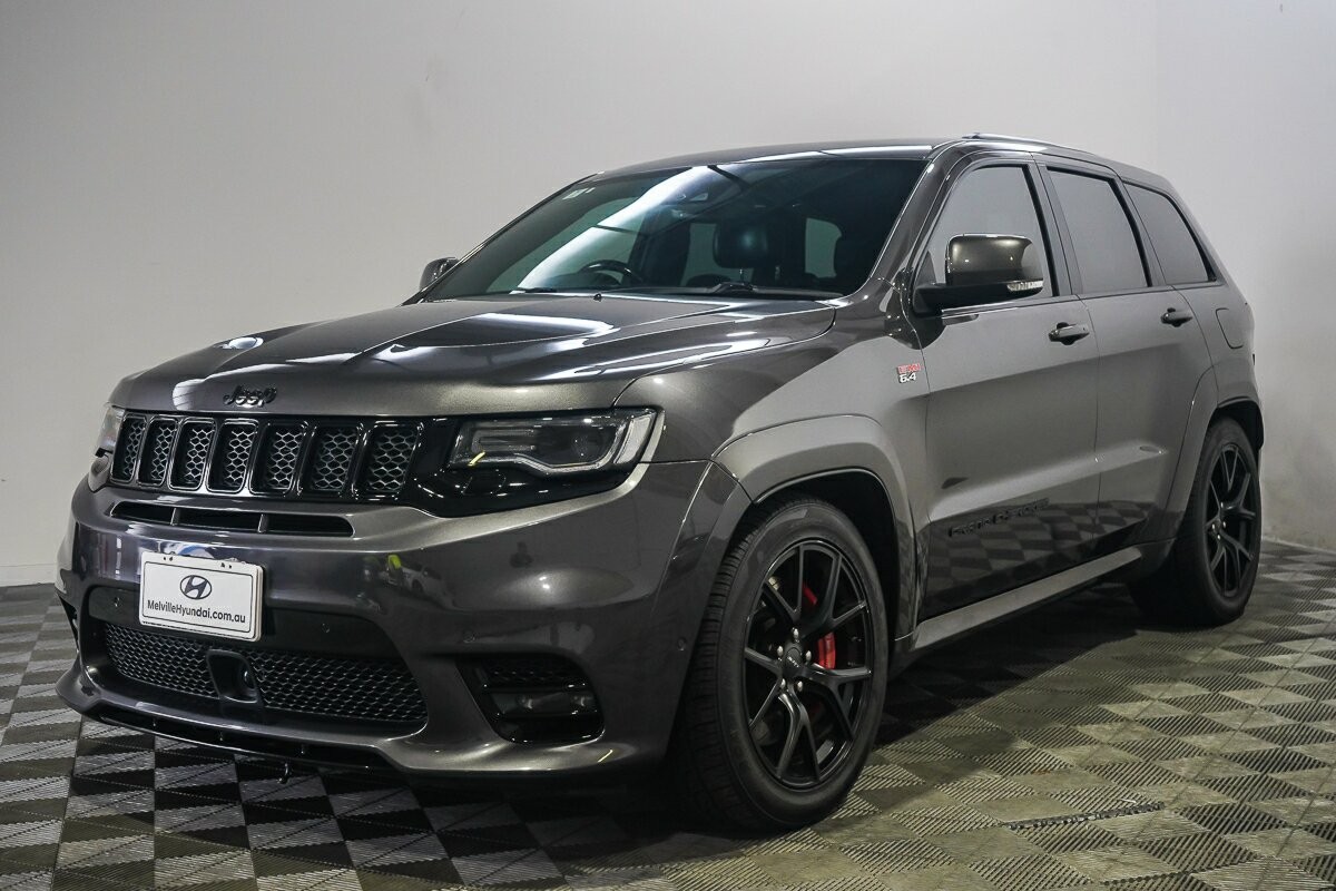 Jeep Grand Cherokee image 4