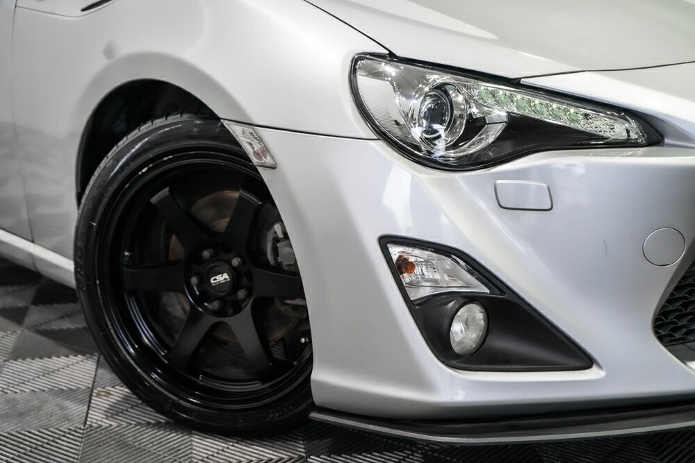 Toyota 86 image 2