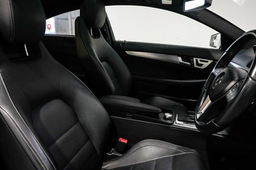 https://vehicle-cdn.autoleague.cloud/17009_11019142_12.jpg