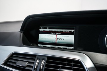 https://vehicle-cdn.autoleague.cloud/17009_11019142_16.jpg