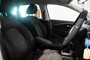 https://vehicle-cdn.autoleague.cloud/17009_11019146_11.jpg