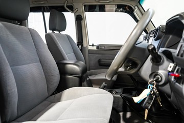 https://vehicle-cdn.autoleague.cloud/17009_11019154_13.jpg