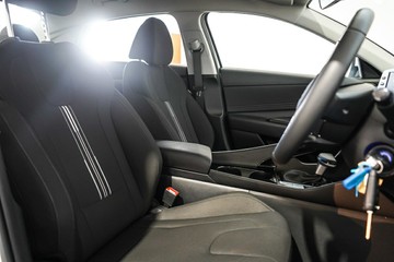 https://vehicle-cdn.autoleague.cloud/17009_11019157_12.jpg