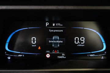 https://vehicle-cdn.autoleague.cloud/17009_11019157_15.jpg