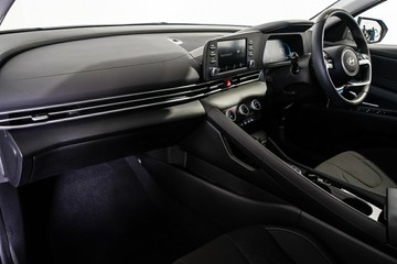 https://vehicle-cdn.autoleague.cloud/17009_11019157_19.jpg