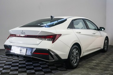 https://vehicle-cdn.autoleague.cloud/17009_11019157_8.jpg