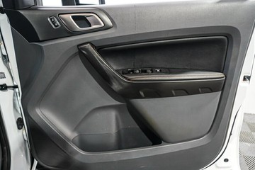https://vehicle-cdn.autoleague.cloud/17009_11019158_11.jpg