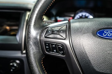 https://vehicle-cdn.autoleague.cloud/17009_11019158_15.jpg